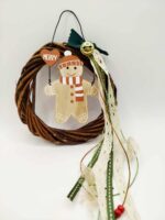 Χειροποίητο χριστουγεννιάτικο στεφανάκι με μπισκοτάνθρωπο - Image 2