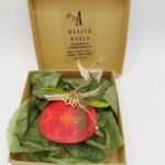 Ζωγραφισμένο ξύλινο ρόδι μαγνητάκι γούρι 2026 - Image 3