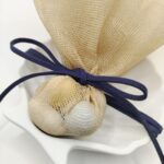 Χειροποίητη μπομπονιέρα κοχύλι με γάζα - Image 2