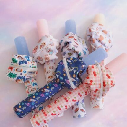 Χειροποίητη λαμπάδα με πορτοφολάκι καρπού